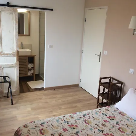 Ξενοδοχείο Restaurant De La Poste 2*