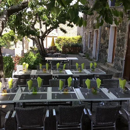 Отель Restaurant De La Poste
