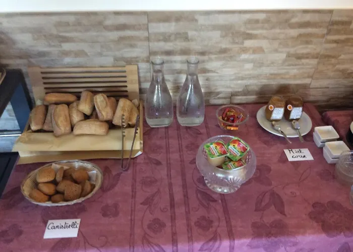 מלון Restaurant De La Poste 2*