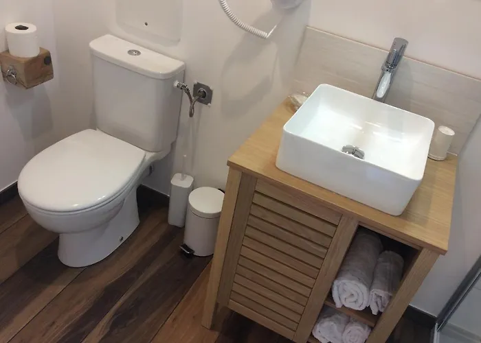 Restaurant De La Poste מלון 2*