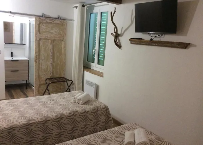 Restaurant De La Poste Hotel 2*