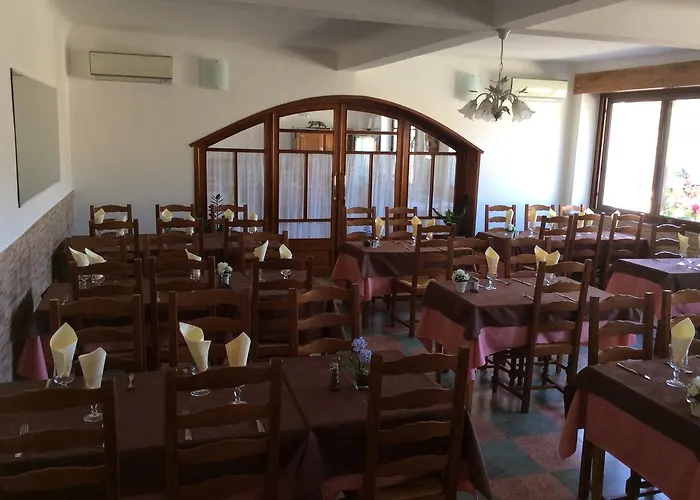 Hotel Restaurant De La Poste Aullene